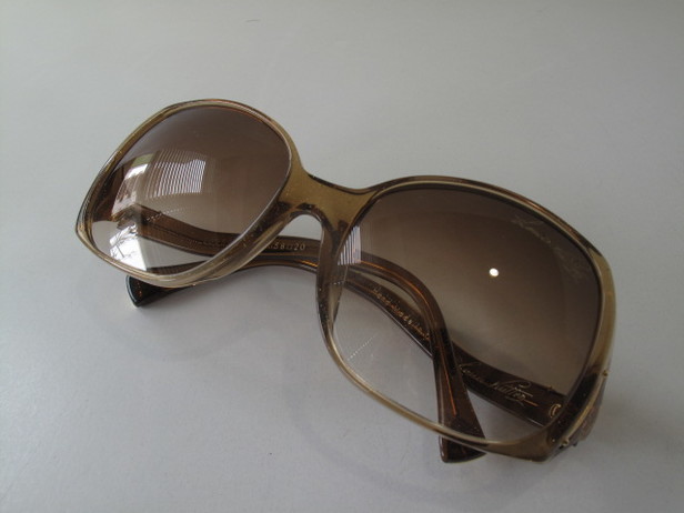 サングラス　ジーナ