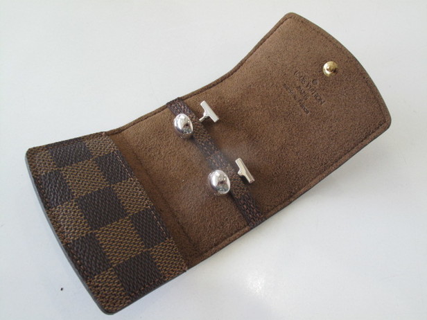 ブトン ドゥ マンシェット・クルー