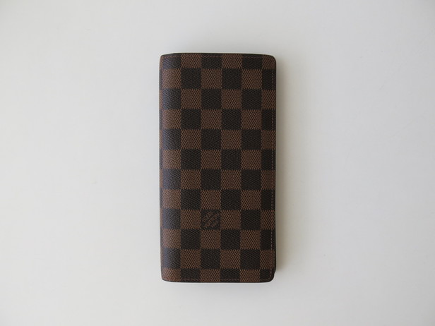 ポルトフォイユ・ブラザ