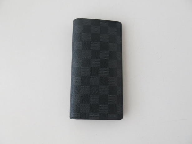 ポルトフォイユ・ブラザ