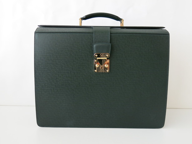 ピロットケース・ウラル