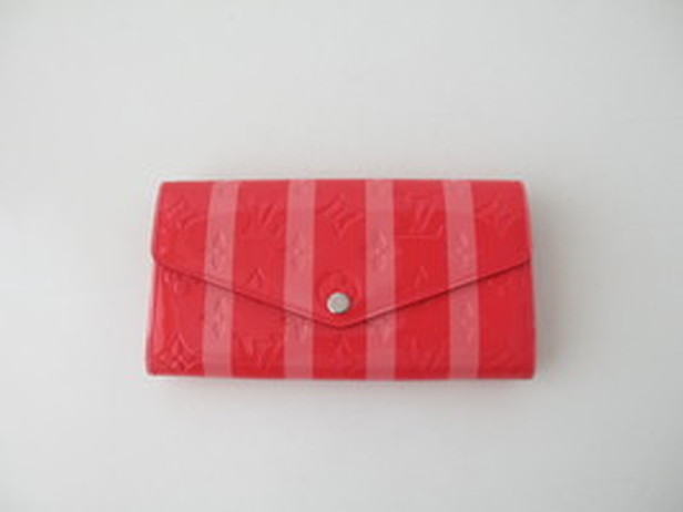 ポルトフォイユ・サラ