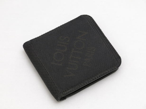 ポルトビエ・9カルトクレディ フネートル