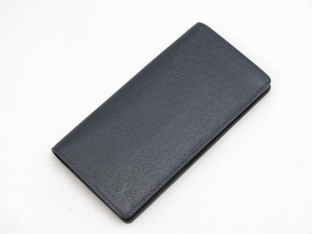 ポルトフォイユ・ブラザ