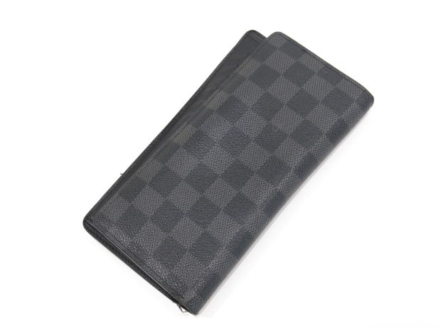 ポルトフォイユ・ブラザ