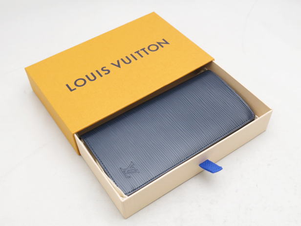 ポルトフォイユ・ブラザ