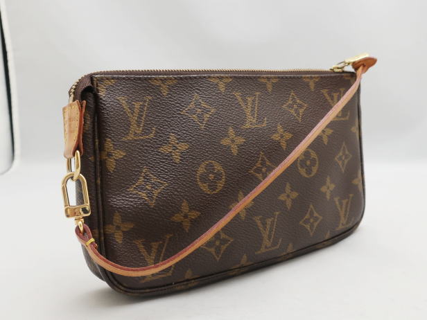 ポシェットアクセソワール