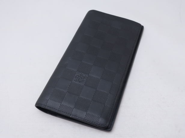 ポルトフォイユ・ブラザ