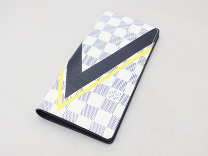 ポルトフォイユ・ブラザ