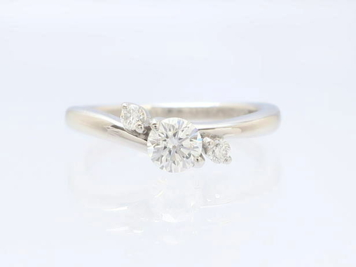 【買取】ヴァンドーム青山 PT950 プラチナ ダイヤモンド リング 指輪 0.25ct 0.05ct