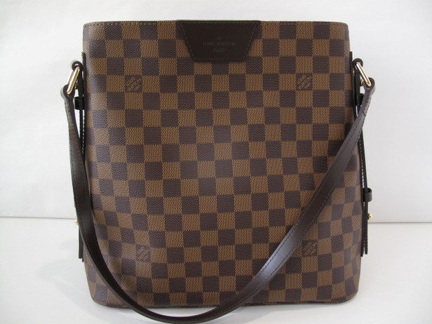 カバ・リヴィントン