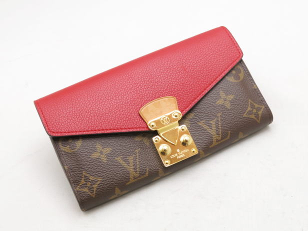 ポルトフォイユ・パラス